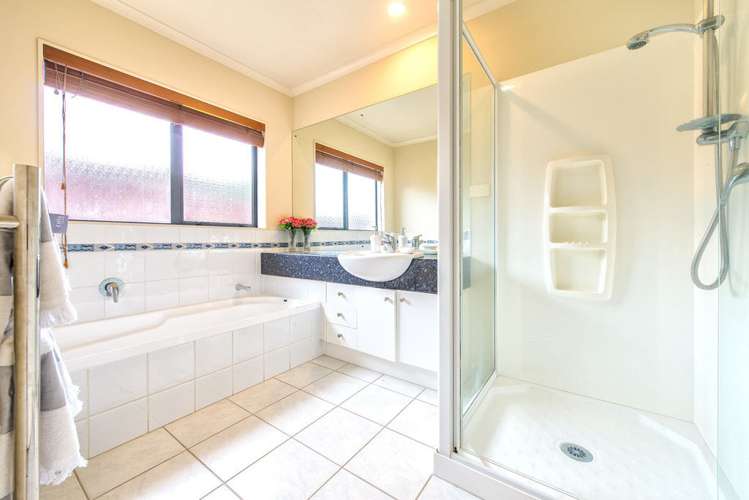 6 Greta Banks Place Wattle Downs_12