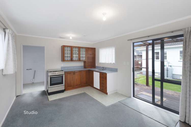 42 Colenso Street Sumner_11