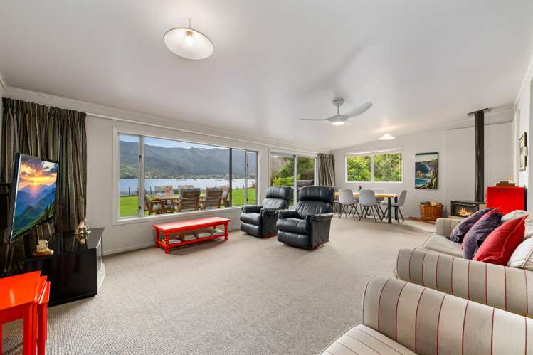 1755 Queen Charlotte Drive Queen Charlotte Sound_6