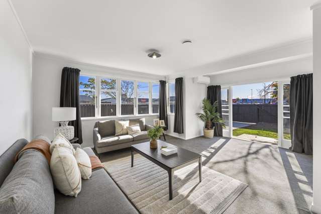 Bright, Beautiful & Refreshed Family Bungalow