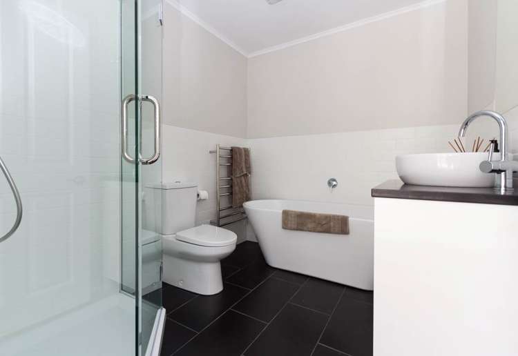 83 Goodall Street Hillsborough_10