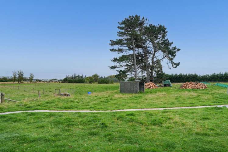 411 Flora Road East Makarewa_33