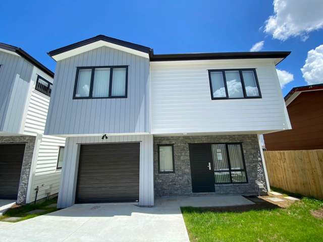 3 Bedrooms brand new home in Pakuranga for rent