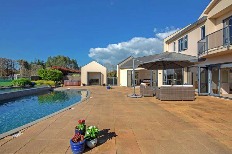 68 Porterfield Road Whitford_27