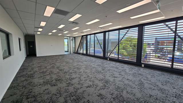 7-23 Cain Road Penrose_2