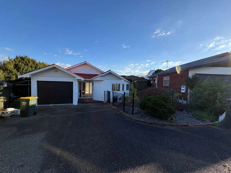2/2 East Coast Road Milford_22