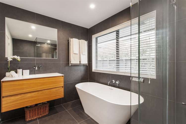 20 Wairarapa Terrace Merivale_13