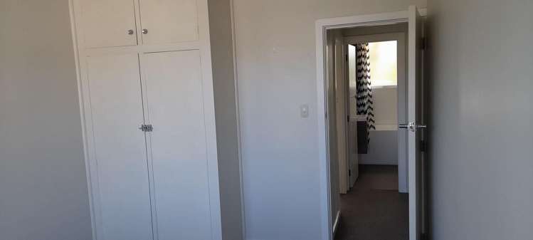 11 Hassals Lane Waltham_5