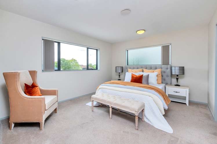 7 Roberts Road Te Atatu South_18