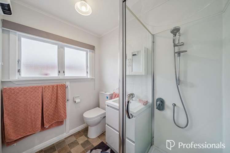 10/1079 High Street Taita_13
