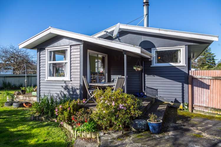 9 Skipage Grove Featherston_7