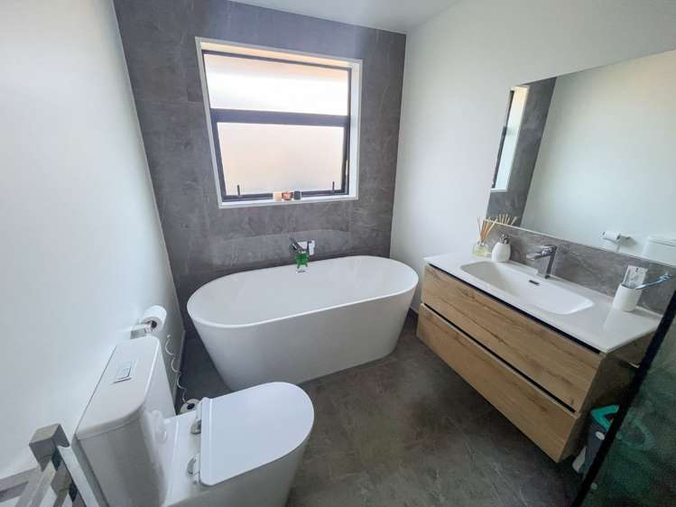 6 Dianthus Place Wigram_16