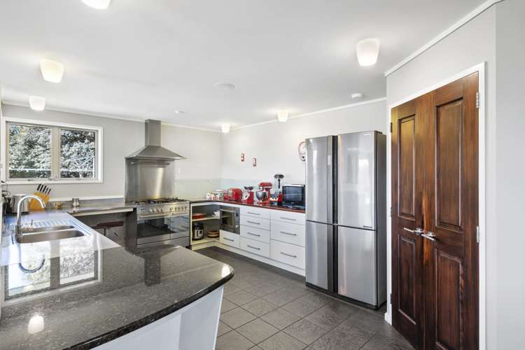 19 Fairmile Drive Mosgiel_6