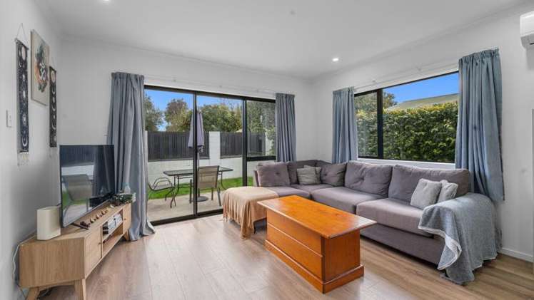 4/5 Camden Place Pukete_10