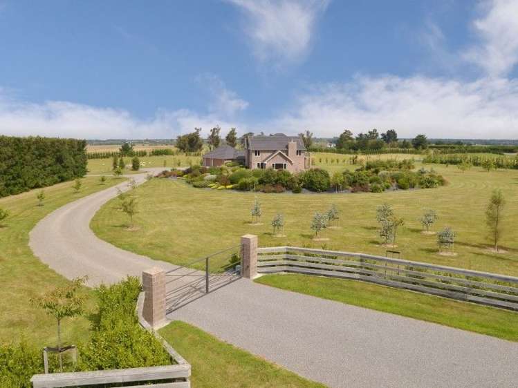 56 Davis Road Cust_3