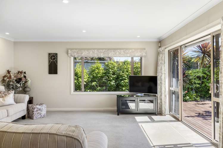 1 Birchwood Lane Hilltop_10