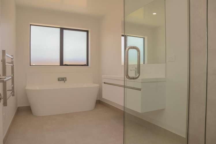 10A Hinau Crescent Kaiata_21