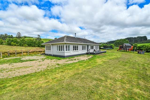 123 Falls Road Hunua_1