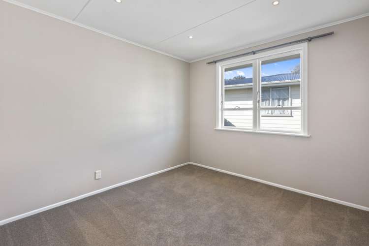 17 Moult Street Titahi Bay_9