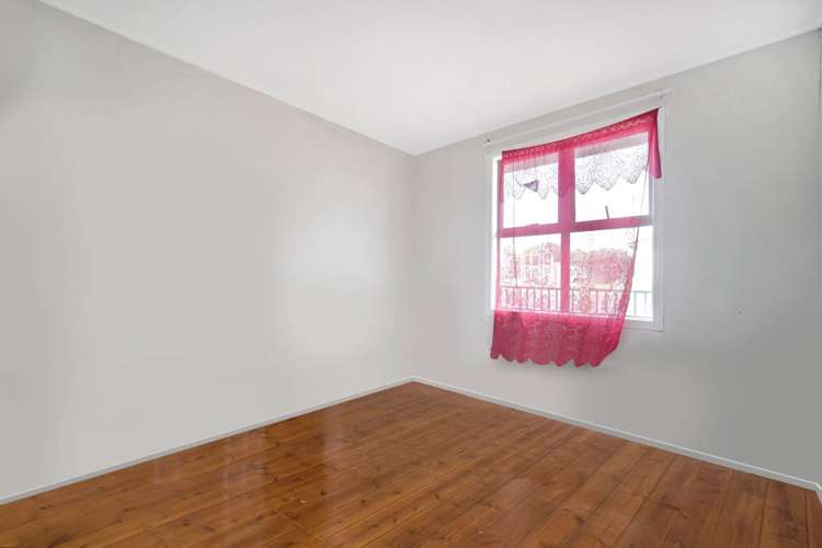 80 Fisher Crescent Otara_5