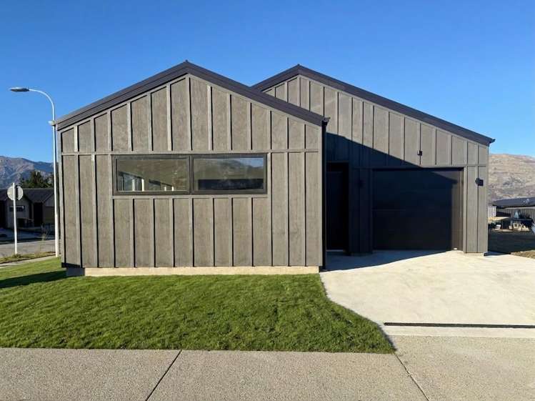 1 Guthrie Street Lake Hawea_14