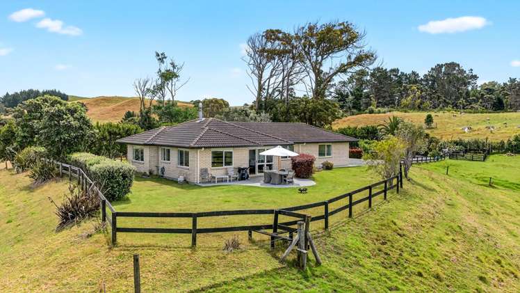 1014 South Head Road, South Head Helensville_40