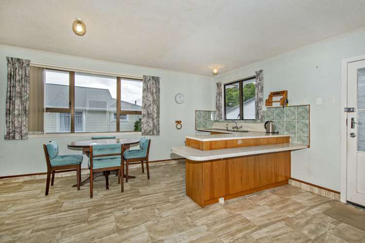 8 Cambridge Street Kamo_12