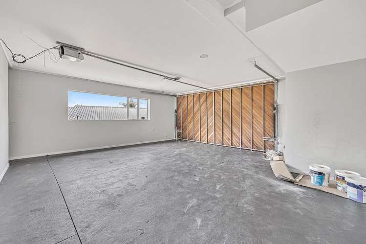 2/33 Penguin Drive Murrays Bay_12