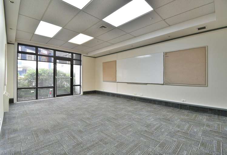 407 Moray Place Dunedin Central_14