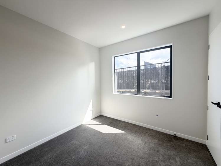 86 Parish Drive Milldale_12