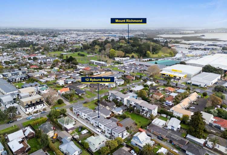 6/12 Ryburn Road Mt Wellington_12