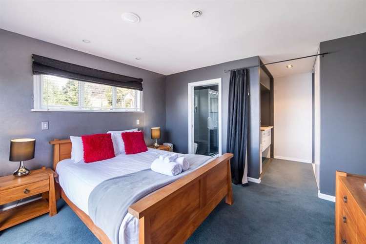 52 Greenstone Place Fernhill/Sunshine Bay_14