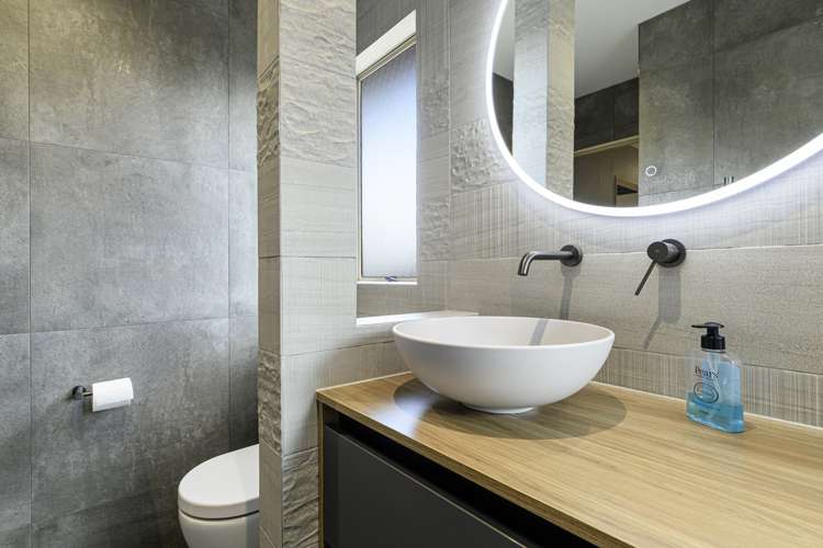 6 Mahonia Place Pyes Pa_18