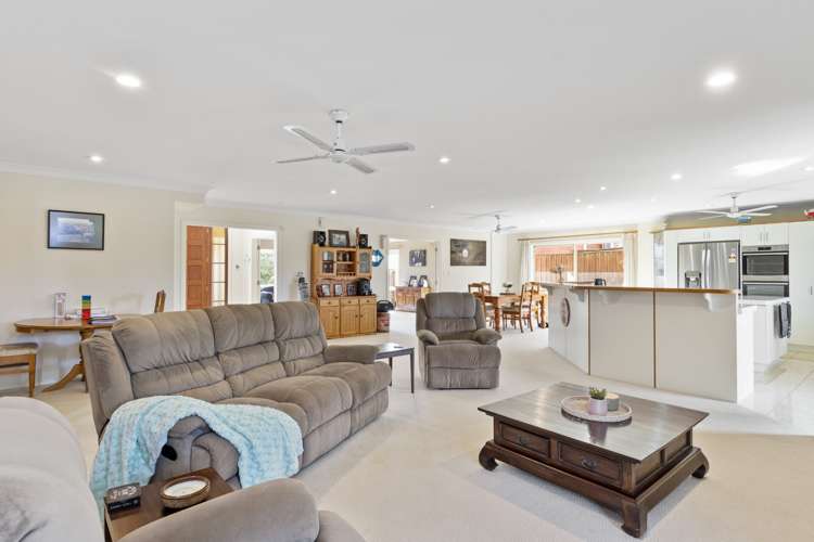 10 Aurora Avenue Welcome Bay_9