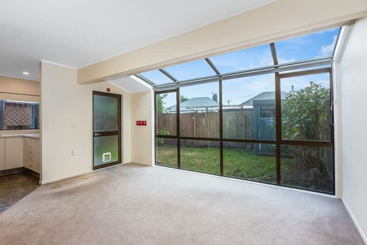 28/18 King Street Petone_11