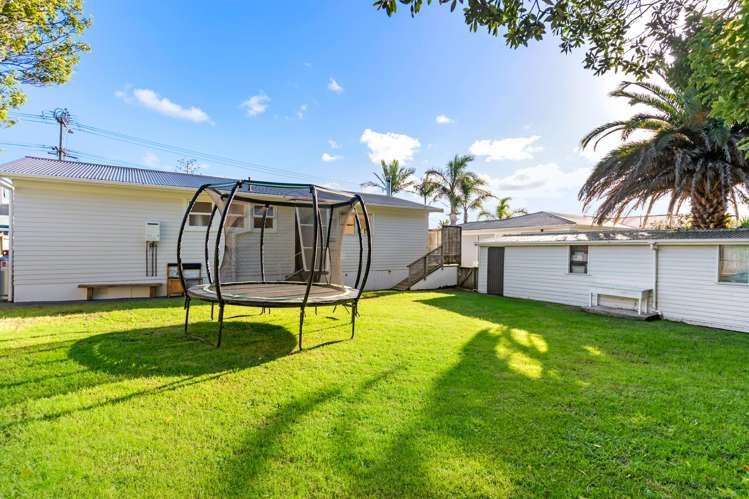 251 Rangatira Road Beach Haven_18