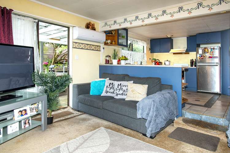 38 Charntay Avenue Clover Park_5