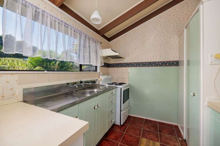 2 Falls View Road Haruru_11