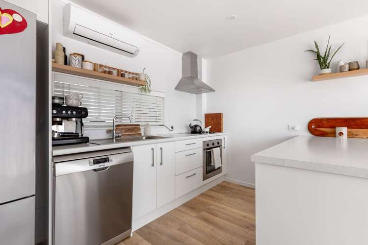 18/31 Reynolds Place Papamoa Beach_5