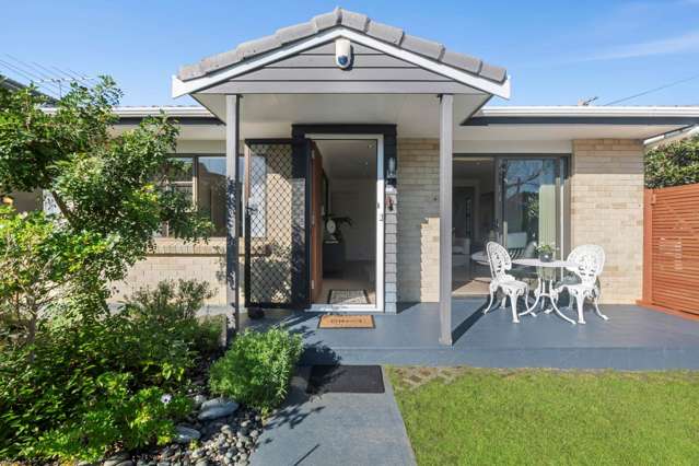 1/5 Lake Pupuke Drive Takapuna_1
