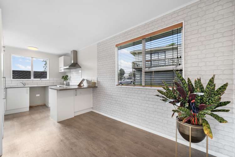 63 Trias Road Totara Vale_11