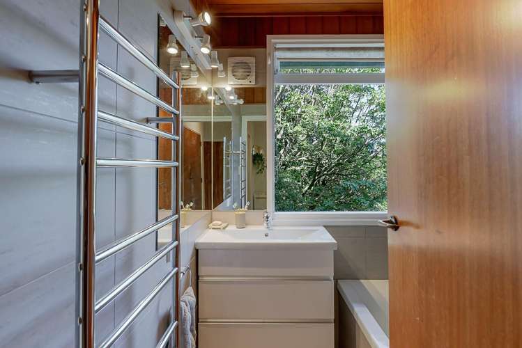 8 Christina Grove Normandale_10