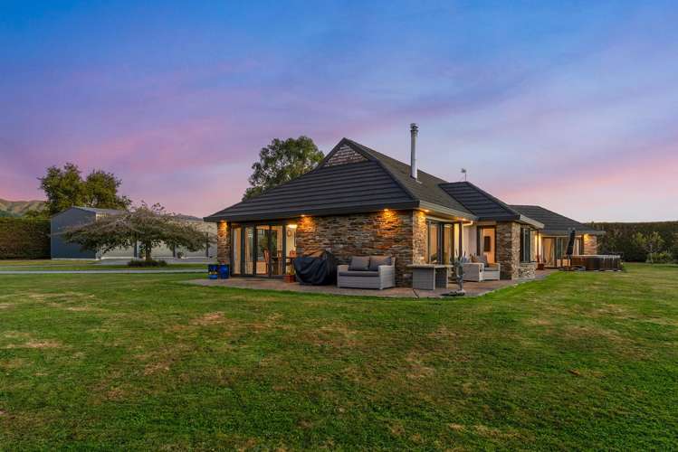 27 Pohutukawa Drive_2