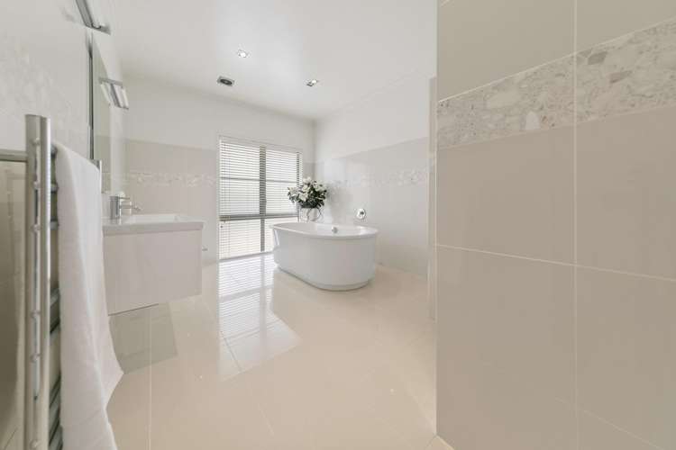 7 Burgundy Park Avenue Henderson_29