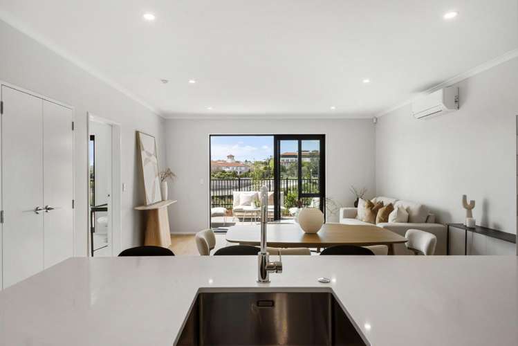1/2 Parapara Place Albany_12