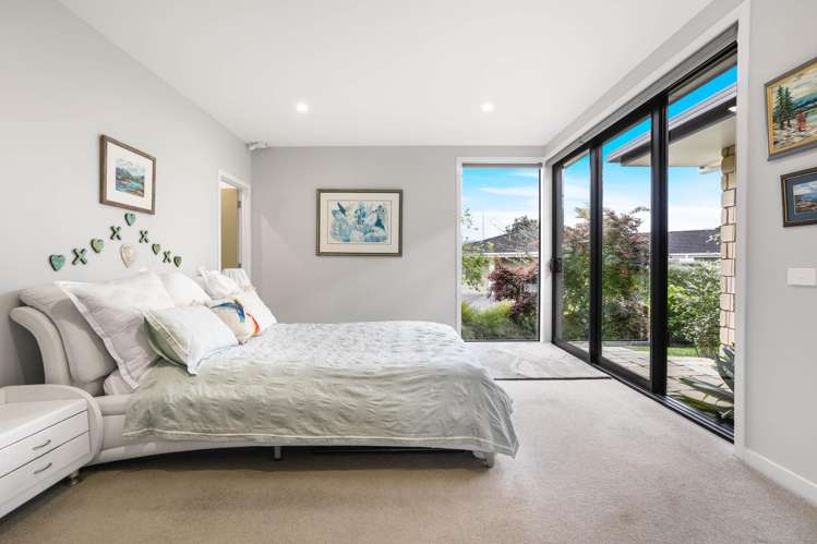 19 Ajax Head Pauanui_14