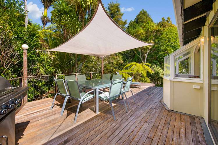 122 Woodlands Park Road Titirangi_5