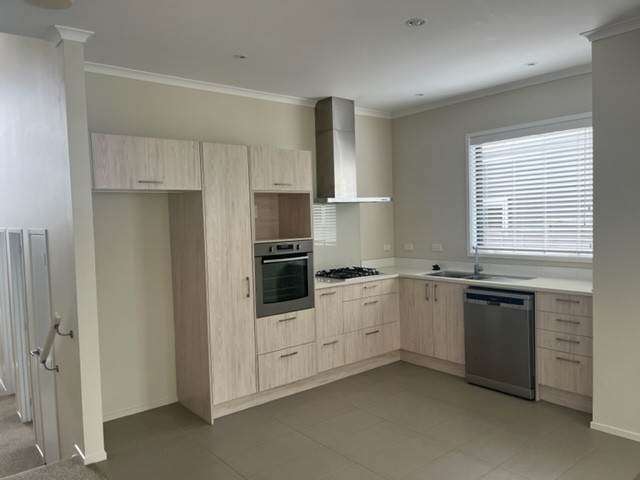 SINGLE LEVEL - 2 BEDROOM HOME