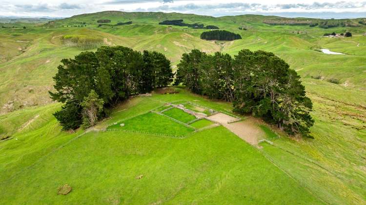 139 Clareinch Road Omakere_23