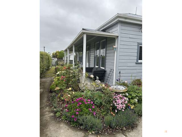 Charming 3-Bedroom Home - Fully Renovated & Close to Town!